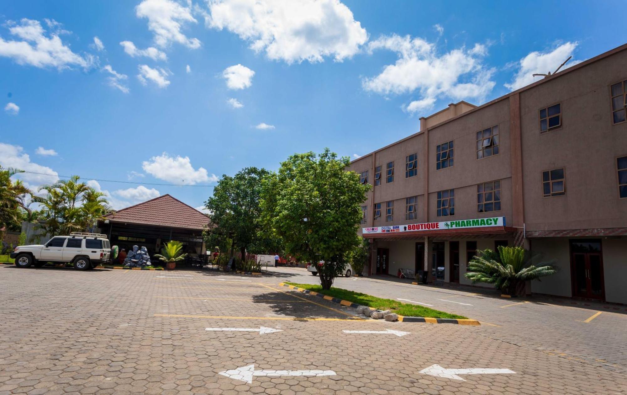 Panone Hotels - King'Ori Kilimanjaro Airport Moshi Exteriör bild